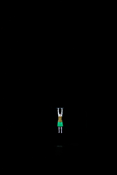 https://www.jennyhyde.com/files/gimgs/th-21_hanging-on-install_v2.jpg
